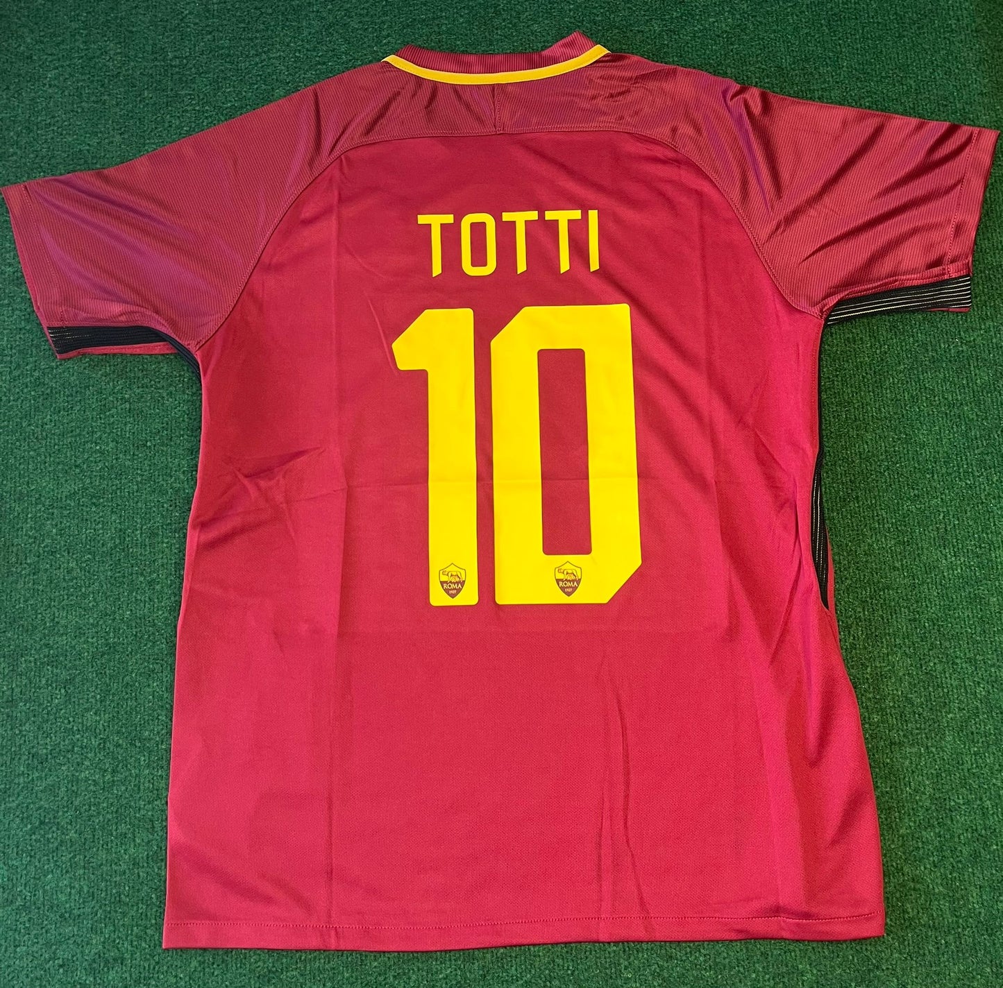 1º Equipación Roma 16/17