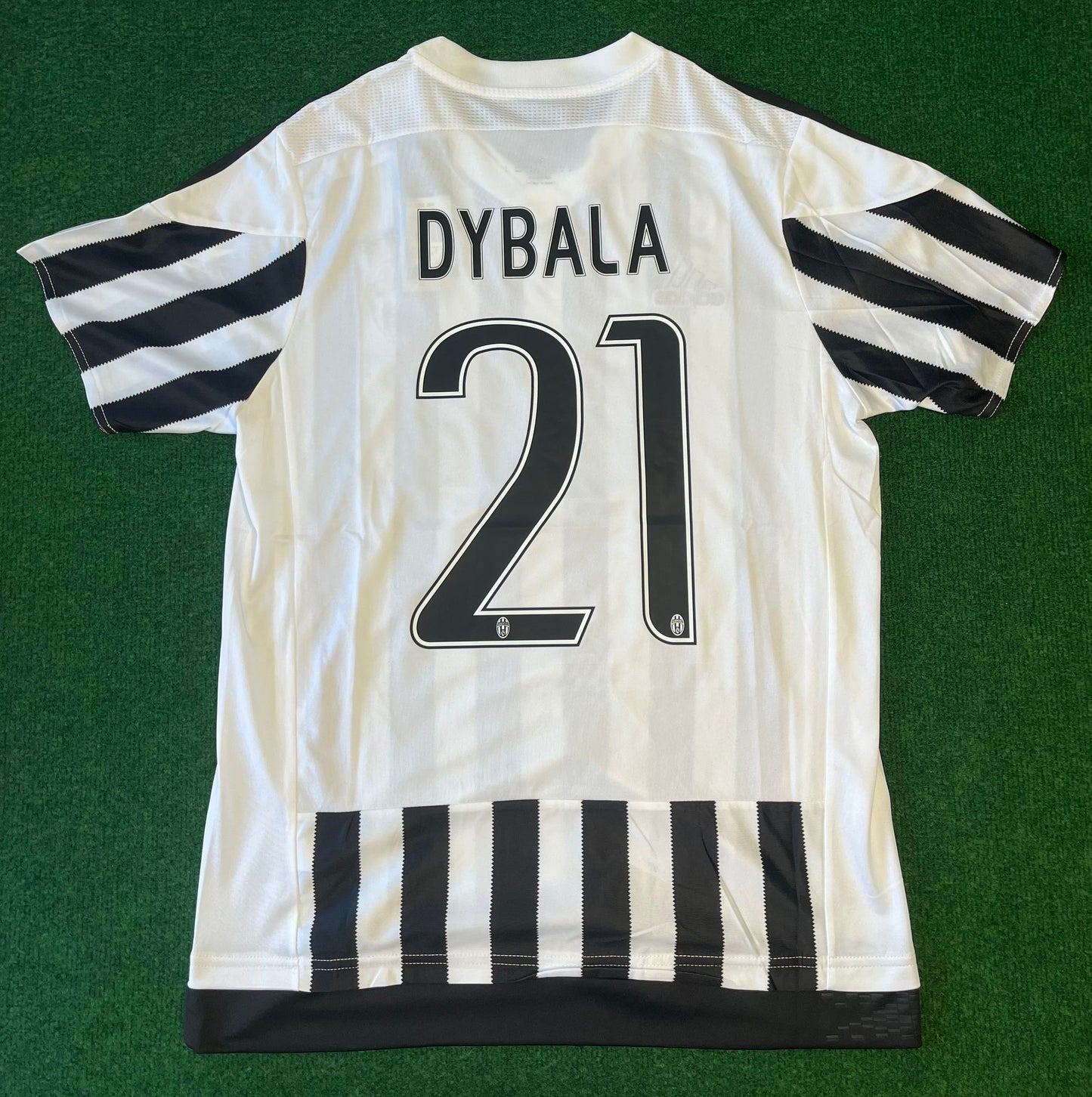 1º Equipación Juventus 16/17